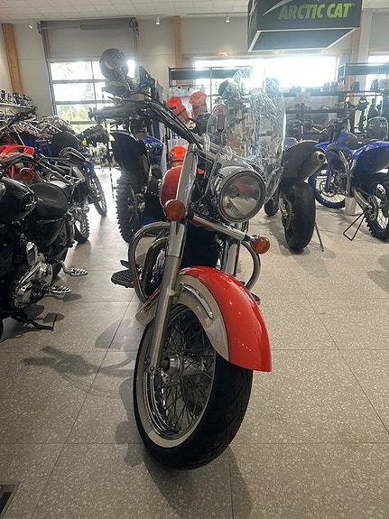 Honda Powersports VT1100 Shadow 2 of 7