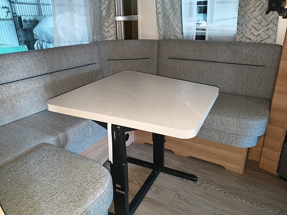 Hobby 495 UL De Luxe 12 of 12
