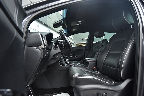 Kia Sportage 10 of 24