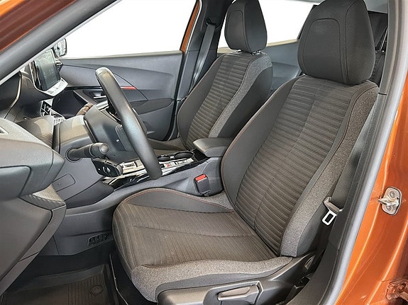 Peugeot e-2008 4 of 16