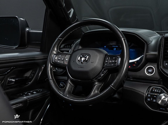 Dodge RAM 1500 25 of 30