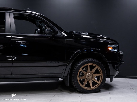 Dodge RAM 1500 12 of 30