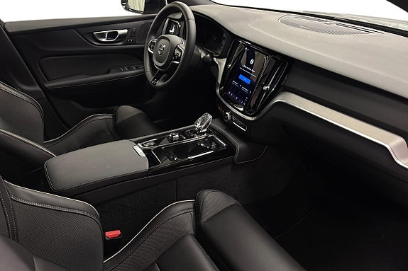 Volvo S60 10 of 23