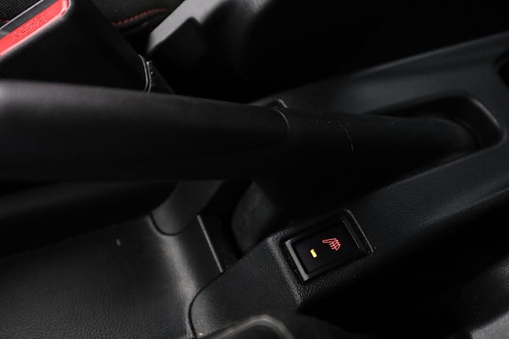 Suzuki Swift 30 of 30