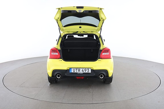 Suzuki Swift 17 of 30
