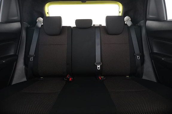 Suzuki Swift 16 of 30