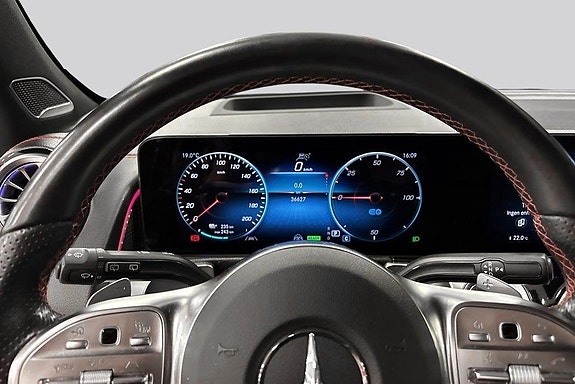 Mercedes-Benz EQB300 10 of 19