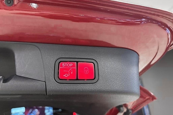Mercedes-Benz EQB300 16 of 19
