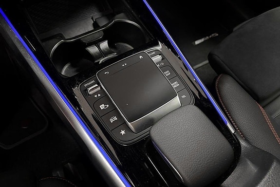 Mercedes-Benz EQB300 12 of 19