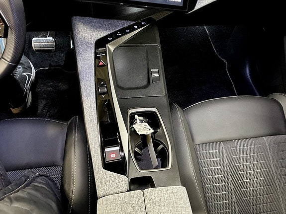 Peugeot 5008 13 of 19