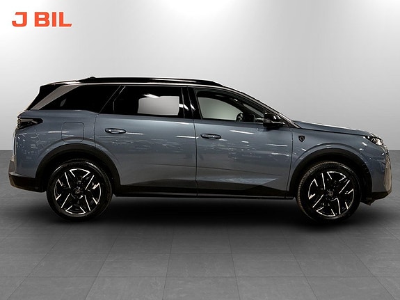 Peugeot 5008 17 of 19