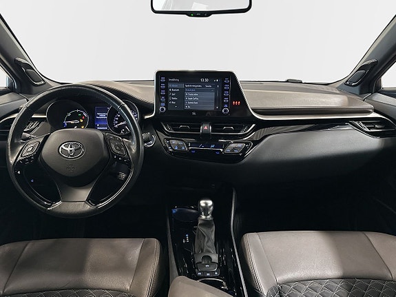 Toyota C-HR 9 of 12