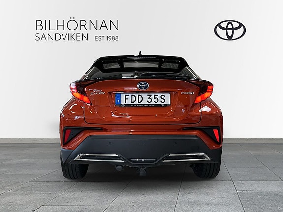 Toyota C-HR 5 of 12