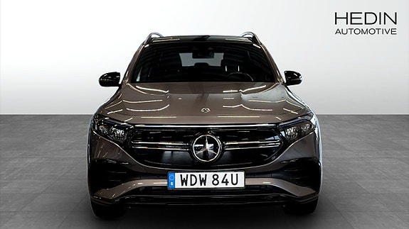 Mercedes-Benz EQB300 8 of 9