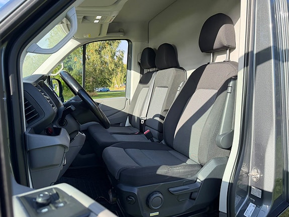 Volkswagen Crafter 35 21 of 27