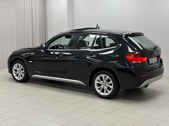 BMW X1 3 of 15
