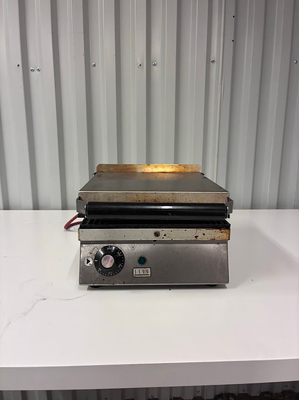 Product image 1 of 9