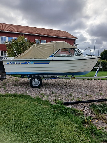Båt med trailer 2 of 5