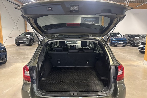 Subaru Outback 15 of 30