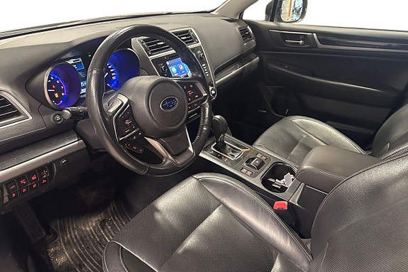 Subaru Outback 12 of 30