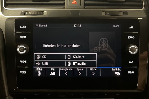 Volkswagen Golf Alltrack 17 of 22
