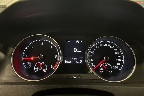 Volkswagen Golf Alltrack 14 of 22