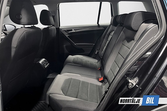 Volkswagen Golf Alltrack 11 of 22