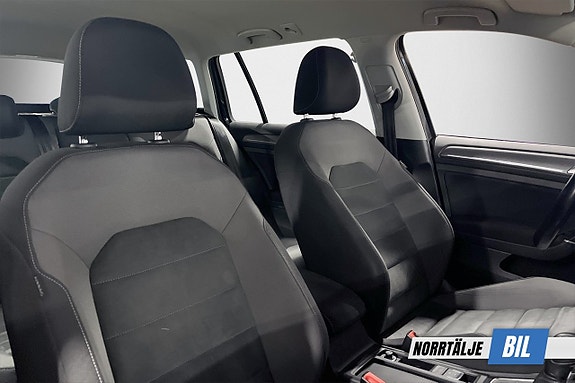 Volkswagen Golf Alltrack 13 of 22
