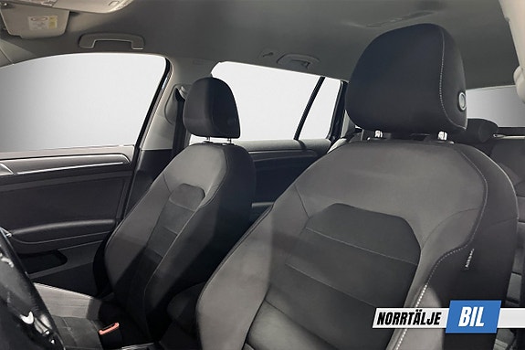 Volkswagen Golf Alltrack 10 of 22
