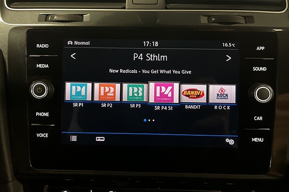 Volkswagen Golf Alltrack 16 of 22