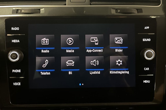 Volkswagen Golf Alltrack 18 of 22
