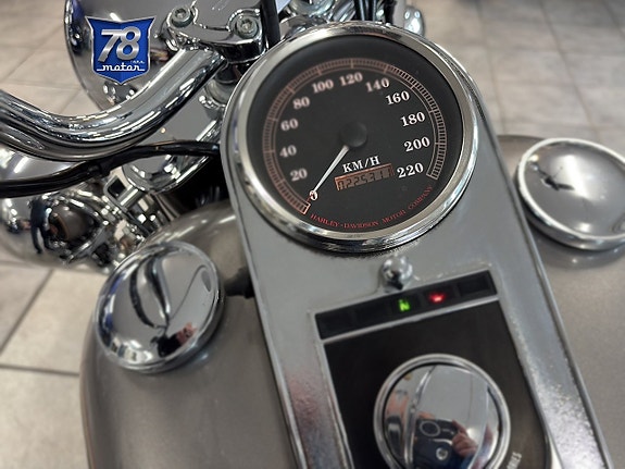Harley-Davidson softtail Heritage Softail Classic TOPPSKICK 14 of 15