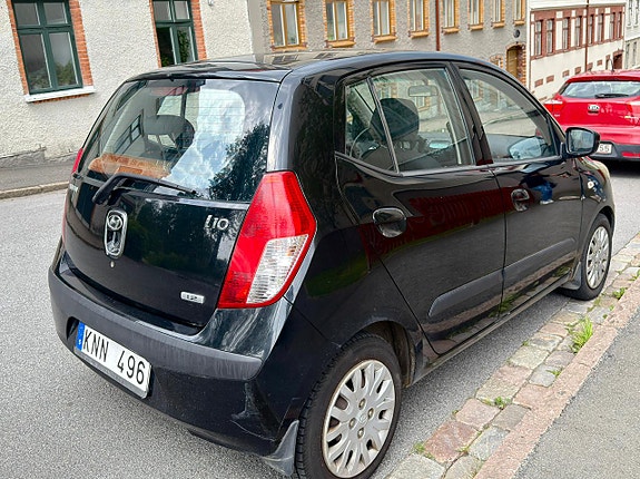 Hyundai i10 4 of 5