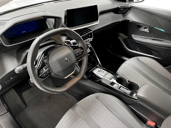 Peugeot 208 4 of 16