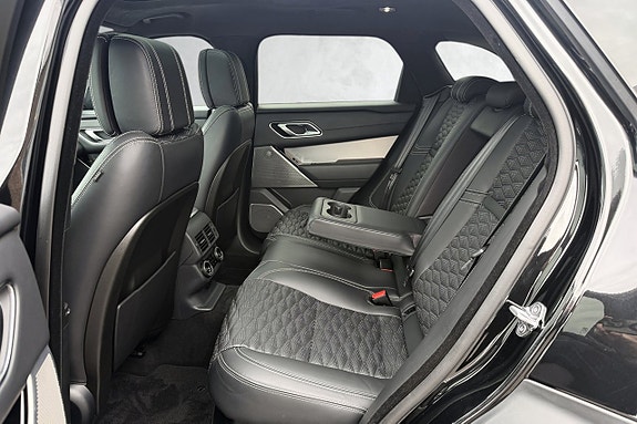 Land Rover Range Rover Velar 22 of 30