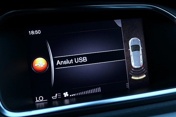 Volvo V40 22 of 27