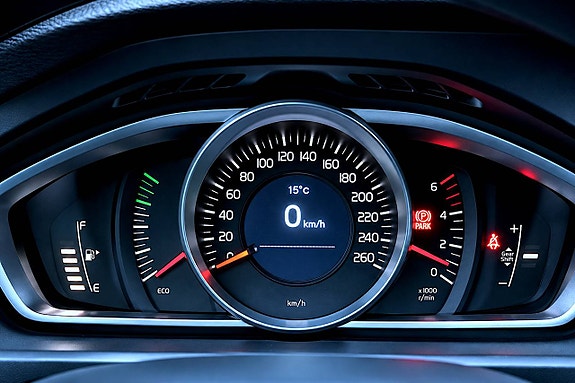 Volvo V40 19 of 27