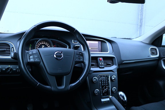 Volvo V40 14 of 27