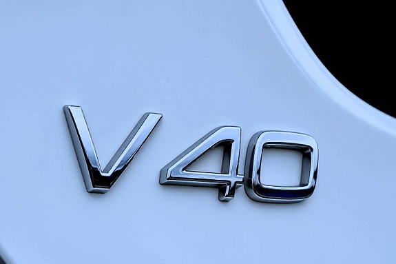Volvo V40 26 of 27