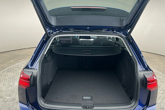 Volkswagen Golf Alltrack 14 of 29