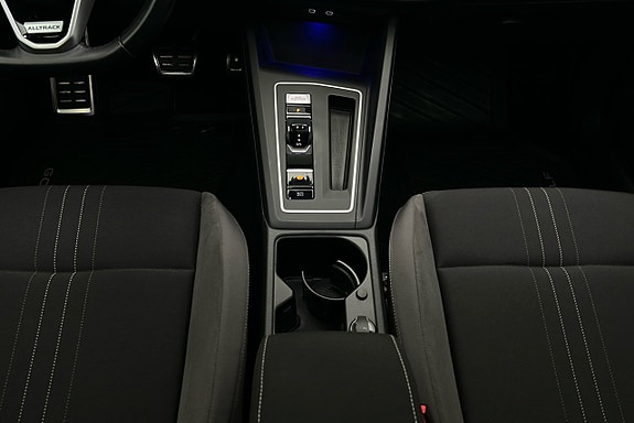 Volkswagen Golf Alltrack 9 of 29
