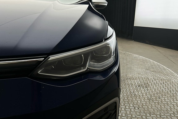 Volkswagen Golf Alltrack 11 of 29