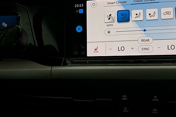 Volkswagen Golf Alltrack 21 of 29