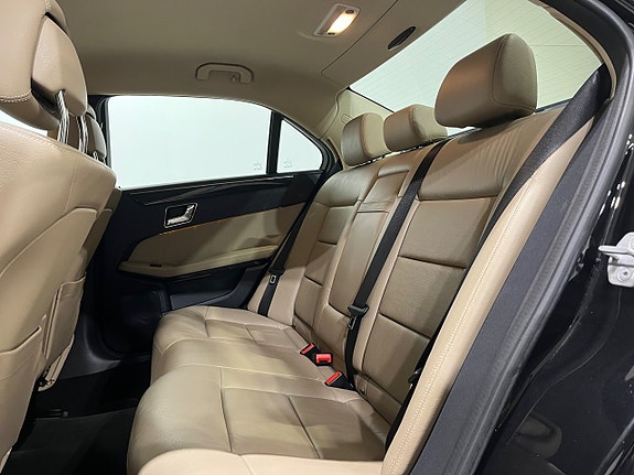 Mercedes-Benz E250 10 of 20