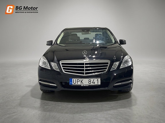 Mercedes-Benz E250 3 of 20