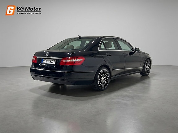 Mercedes-Benz E250 5 of 20