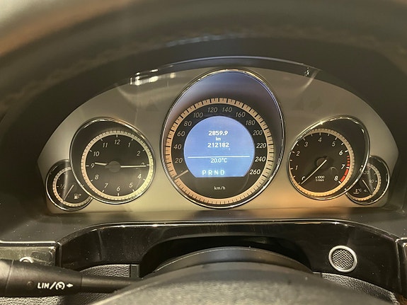 Mercedes-Benz E250 15 of 20