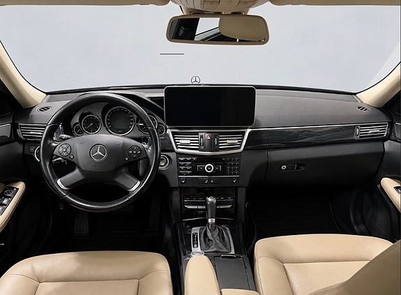 Mercedes-Benz E250 12 of 20