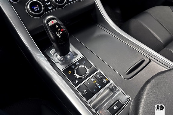 Land Rover Range Rover Sport 14 of 17