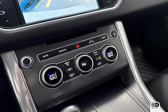 Land Rover Range Rover Sport 13 of 17